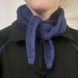 Skjerf mørkeblått